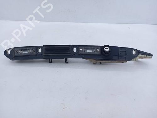 Used Tailgate handle Tailgate handle VW PASSAT B5.5 (3B3) 1.9 TDI (101 hp) 26318497 26318497