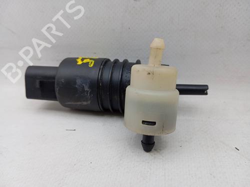 Used Washer pump Washer pump SMART FORTWO Cabrio (450) 0.7 (450.452) (61 hp) 27517784 27517784