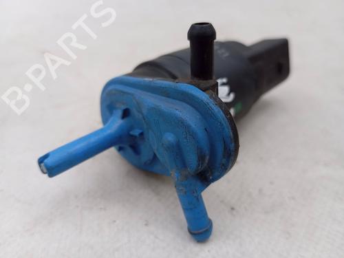 Used Washer pump Washer pump MERCEDES-BENZ E-CLASS (W210) E 200 D (210.003) (88 hp) 27517790 27517790