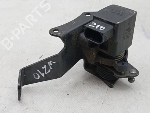 Used Pedal Pedal MERCEDES-BENZ E-CLASS (W210) E 220 D (210.004) (95 hp) 27895434 27895434