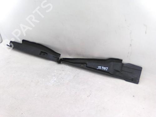 Used Front left wheel arch trim Front left wheel arch trim 30488069 30488069