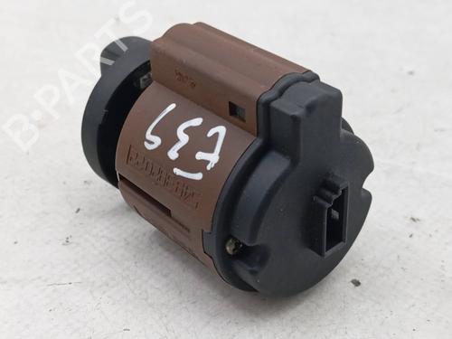 Steering column stalk BMW 5 (E39) 525 tds | BP28124602I23 - Image 2