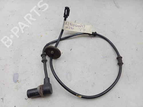 Used Electronic module Electronic module MERCEDES-BENZ E-CLASS (W210) E 200 D (210.003) (88 hp) 31256376 31256376