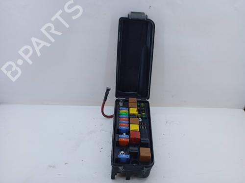 fuse-box-saab-9-3-ys3d-1998-1999-2000-2001-2002-2003-28800083 main image