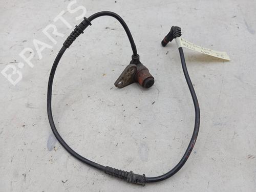 Used Electronic module Electronic module MERCEDES-BENZ E-CLASS (W210) E 220 D (210.004) (95 hp) 31256520 31256520