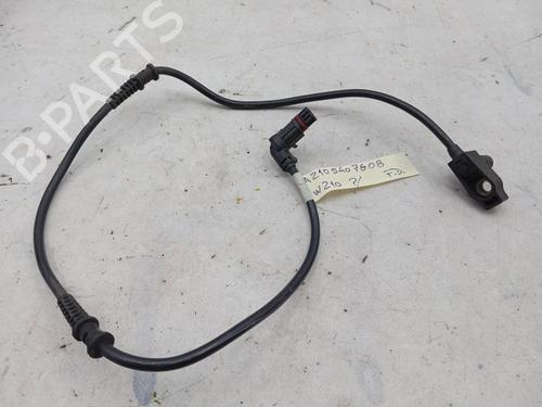 Used Electronic module Electronic module MERCEDES-BENZ E-CLASS (W210) E 220 D (75 hp) 28952358 28952358