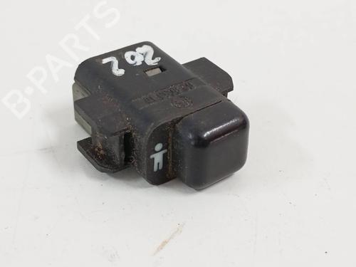 Used Switch Switch MERCEDES-BENZ C-CLASS (W202) C 220 D (202.121) (95 hp) 32390773 32390773