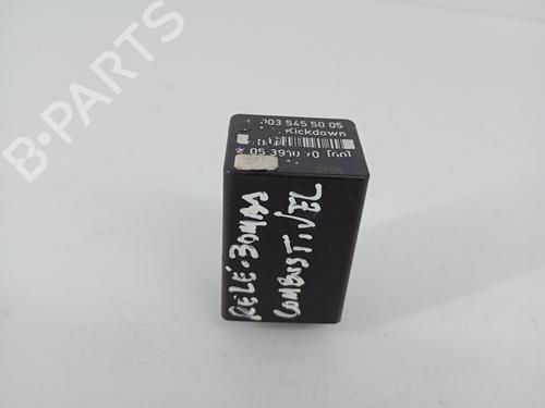 Used Switch Switch MERCEDES-BENZ C-CLASS (W202) C 280 (202.028) (193 hp) 32390823 32390823