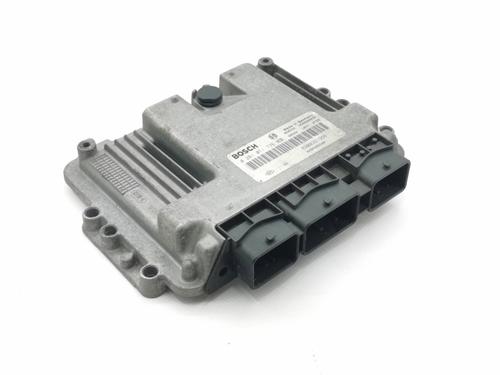 Used Engine control unit (ECU) Engine control unit (ECU) RENAULT MEGANE II (BM0/1_, CM0/1_) 1.9 dCi (BM0G, CM0G) (120 hp) 32283481 32283481