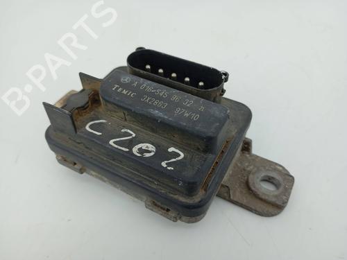 Used Switch Switch MERCEDES-BENZ C-CLASS (W202) C 200 D (202.120) (75 hp) 32731762 32731762