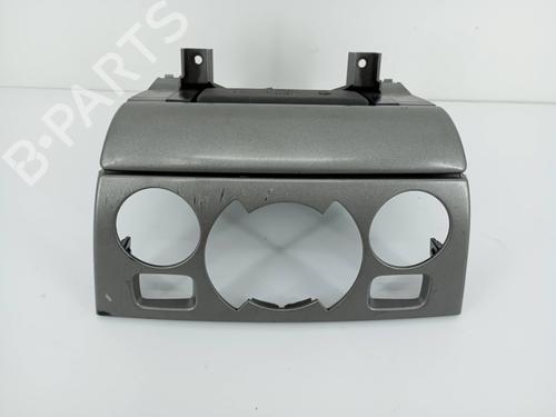 Used Ashtray Ashtray PEUGEOT 308 SW I Estate Van (4E_) 1.6 HDi (90 hp) 31096716 31096716