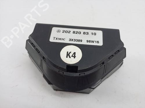 Used Electronic module Electronic module MERCEDES-BENZ C-CLASS (W202) C 220 D (202.121) (95 hp) 32630228 32630228