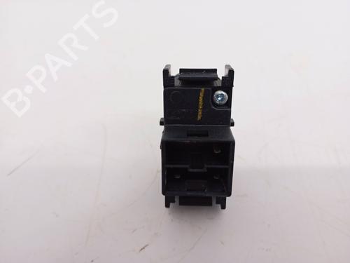 Switch MERCEDES-BENZ E-CLASS (W210) E 200 (210.035) | BP33121453I30 - Image 2