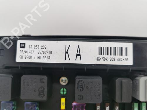 Fuse box OPEL ASTRA H (A04) 1.7 CDTI (L48) | BP19876750E1 