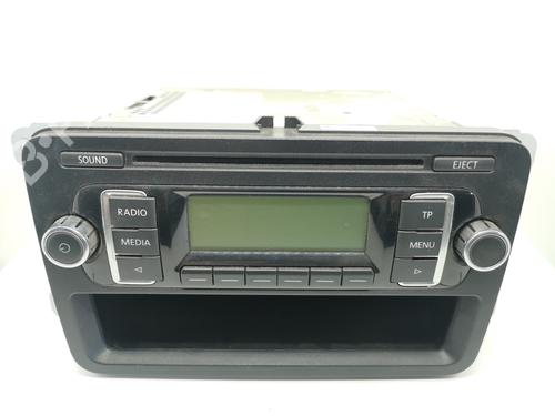Used Radio VW GOLF VI (5K1) 1.6 TDI (90 hp) 19844392