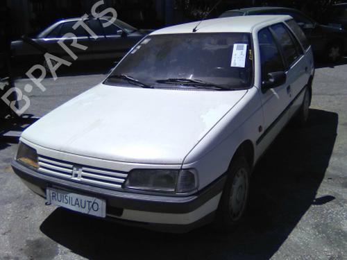 Pièces Détachées Usagées PEUGEOT 405 II Break (4E) 1.4 (75 hp) 1820367