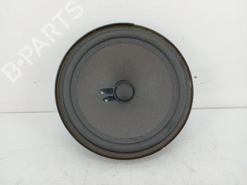 speaker-mercedes-benz-cla-shooting-brake-x117-2015-2016-2017-2018-2019-36227408 main image