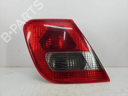 Used Left tailgate light Left tailgate light MITSUBISHI CARISMA Saloon (DA_) 1.9 DI-D (DA5A) (115 hp) 36640988 36640988