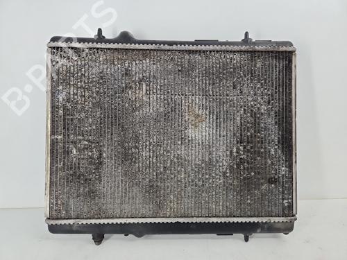 Used Water radiator Water radiator 36677009 36677009