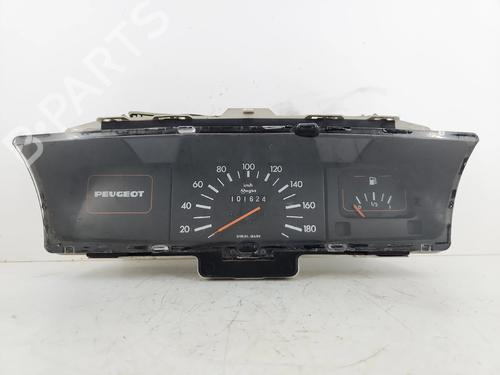 Used Instrument cluster Instrument cluster 36778911 36778911