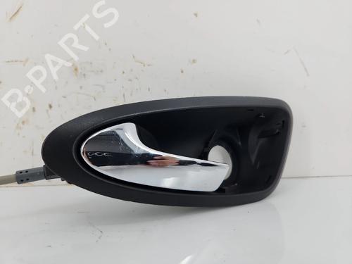 Used Front left interior door handle Front left interior door handle 37221096 37221096