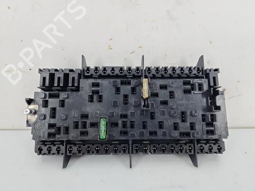 Used Fuse box Fuse box 37463570 37463570