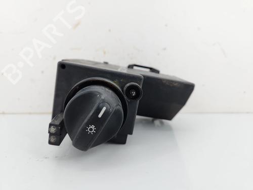 Used Headlight switch Headlight switch 37517878 37517878