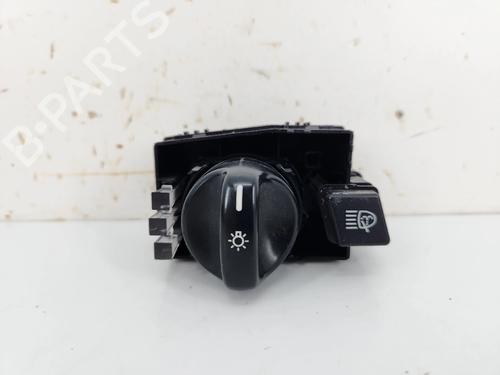 Used Headlight switch Headlight switch 37517886 37517886