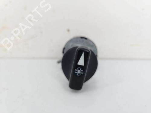 Used Climate control Climate control 37517891 37517891