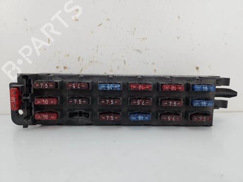Used Fuse box Fuse box 37519385 37519385