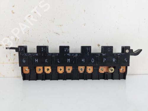 Used Fuse box Fuse box 37519393 37519393