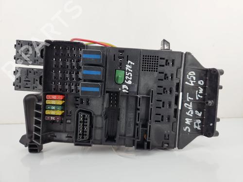 Used Fuse box Fuse box 37519383 37519383