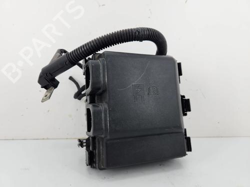 Used Fuse box Fuse box 37648113 37648113