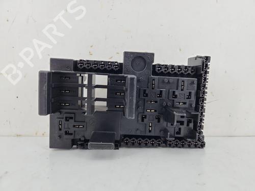 Used Fuse box Fuse box 37665463 37665463
