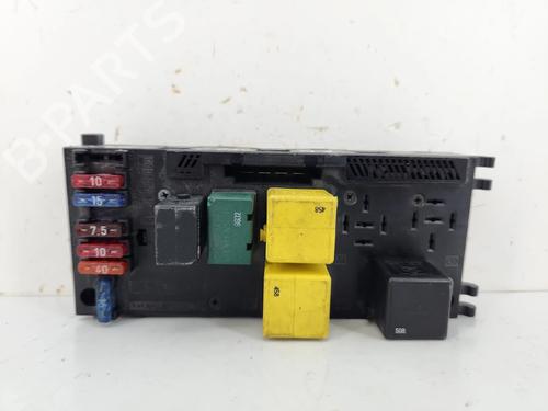 Used Fuse box Fuse box 37667034 37667034