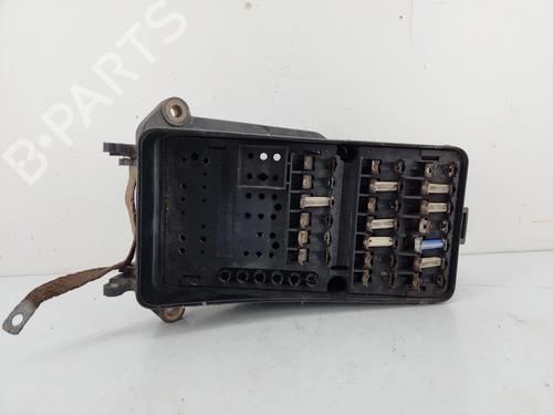 Used Fuse box Fuse box 37667076 37667076