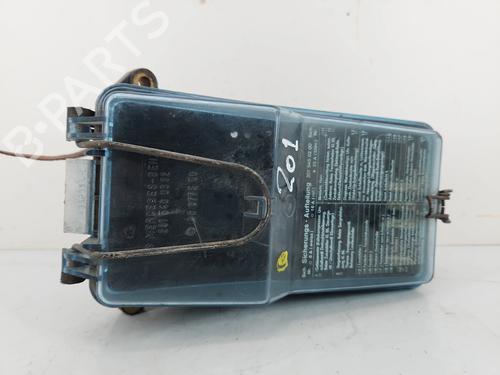 Used Fuse box Fuse box 37667074 37667074