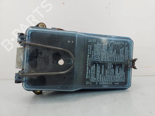 Used Fuse box Fuse box 37667073 37667073
