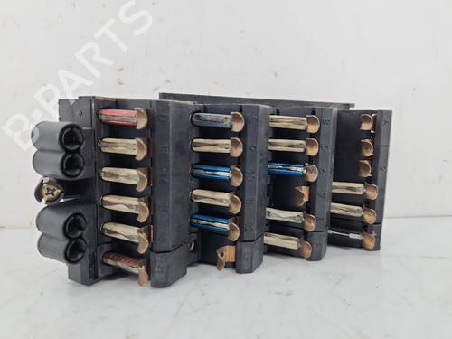 Used Fuse box Fuse box 37667071 37667071