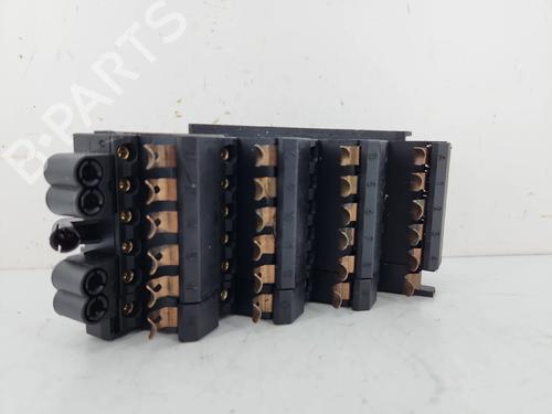 Used Fuse box Fuse box 37667070 37667070