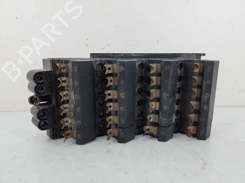 Used Fuse box Fuse box 37667069 37667069