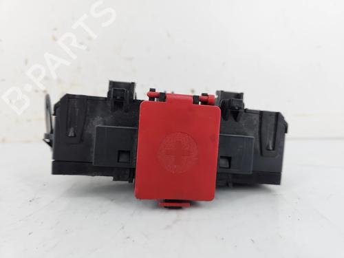 Used Fuse box Fuse box 37667063 37667063