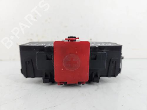Used Fuse box Fuse box 37667064 37667064