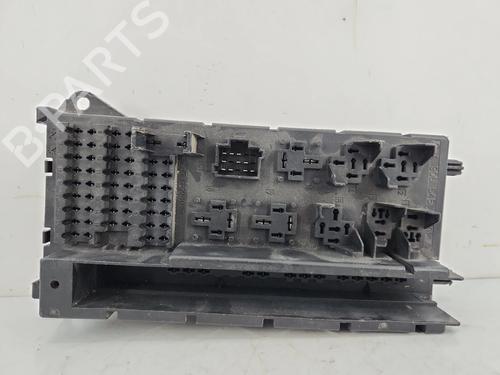 Used Fuse box Fuse box 37671868 37671868