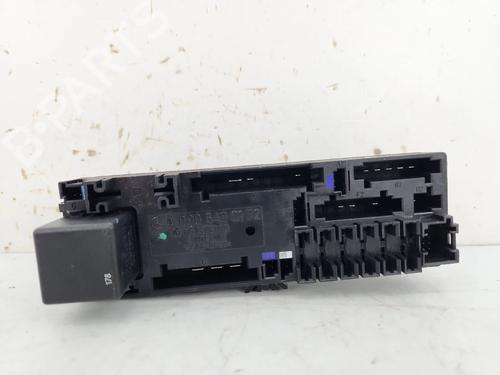 Used Fuse box Fuse box 37671862 37671862
