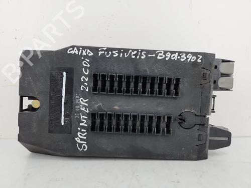Used Fuse box Fuse box 37671875 37671875