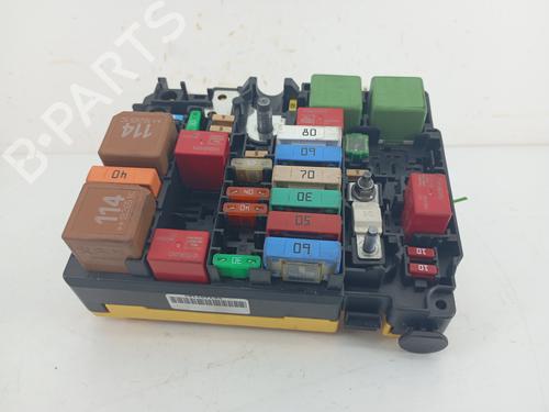 Used Fuse box Fuse box 38156227 38156227
