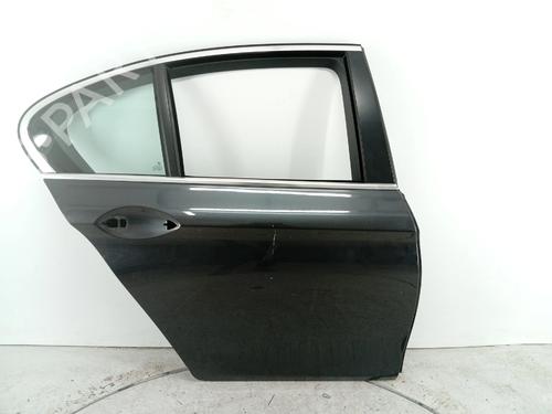 Dør højre bagtil Dør højre bagtil BMW 5 (F10) 520 d (184 hp) 39035683 39035683