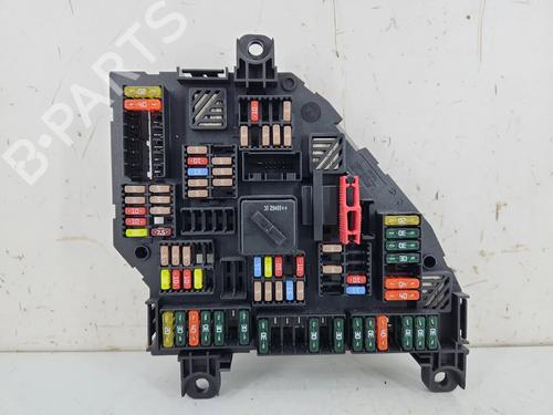 Used Fuse box Fuse box 39237714 39237714