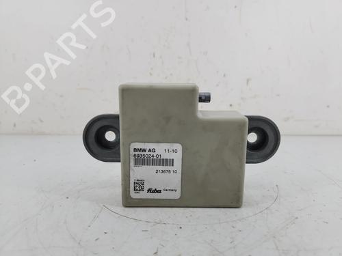 Used Electronic module Electronic module BMW 5 (F10) 520 d (184 hp) 39242510 39242510